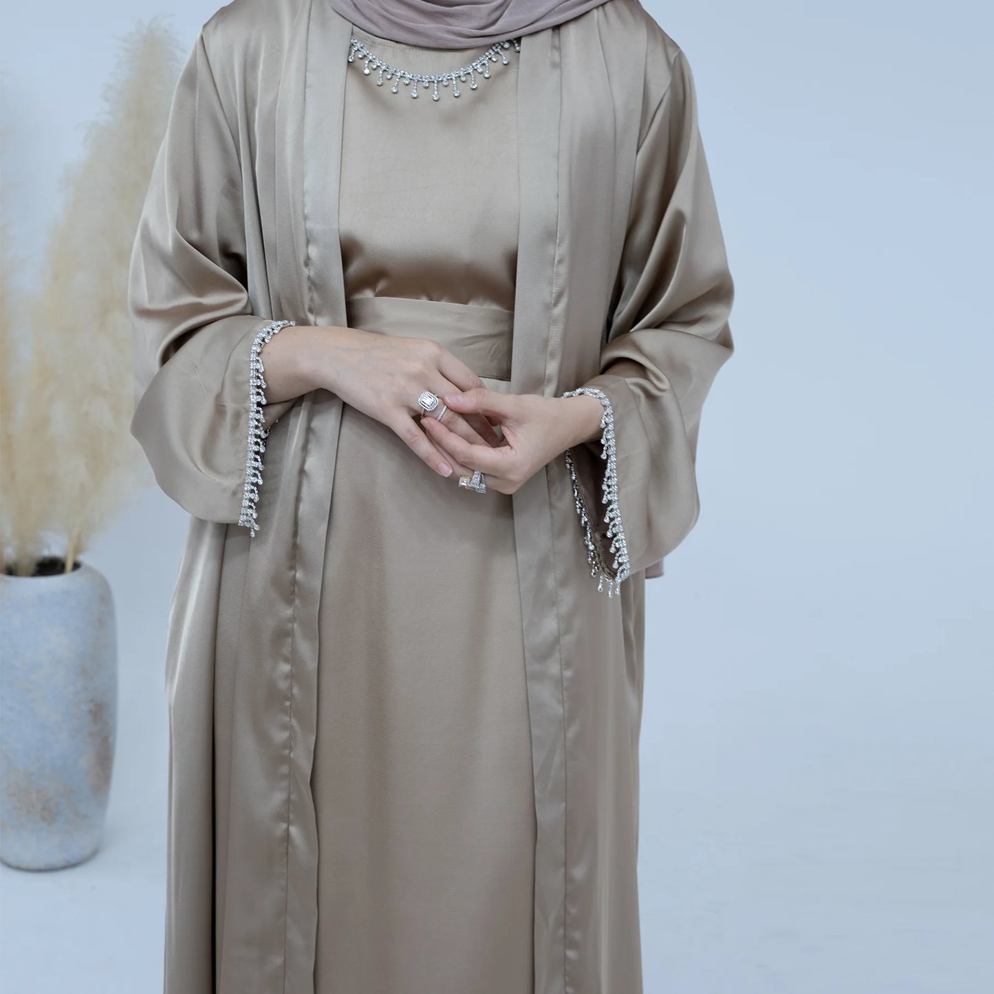 Satin Abaya 2 Pieces Set Solid Color Abayas Beige Simple Kaftan Dubai 2024 Luxury Caftan Islamic Outfits For Women Vestidos